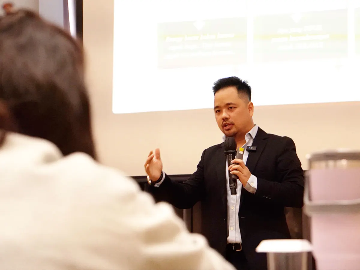 Yohanes Christianto — Founder Kulinerpreneur Masterclass, sedang mengisi workshop